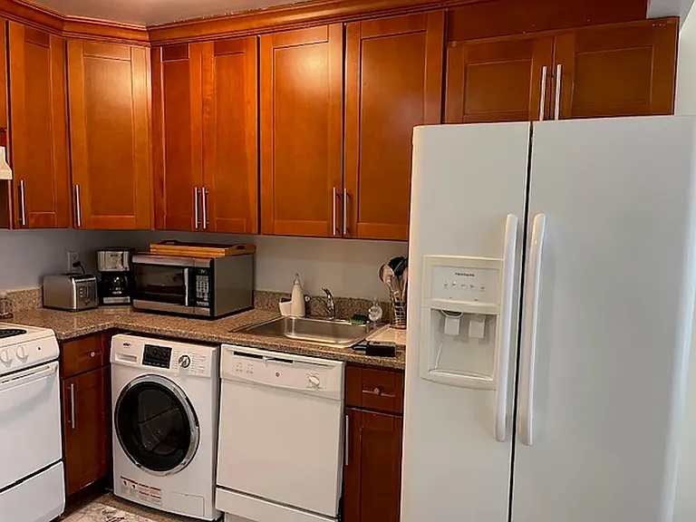 8411 Lander St #32 — Photo 4