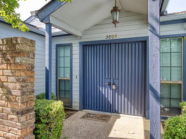 3809 Graphic Pl — Photo 3