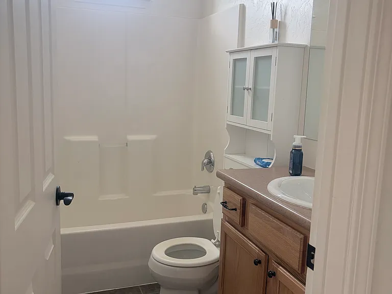 109 Cinnamon Dr #1 — Photo 5