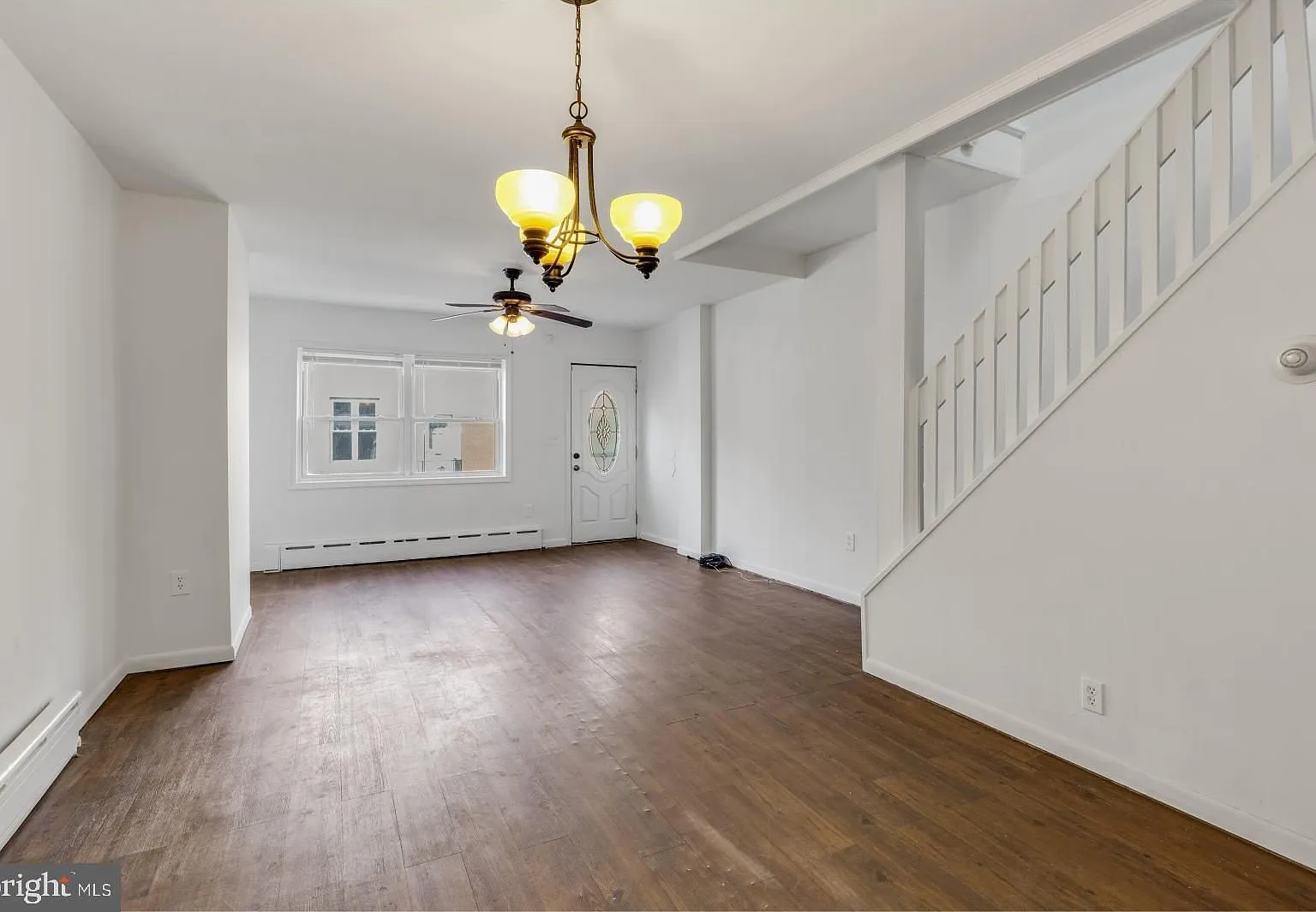 3 bed, 1.0 bath, 960 sqft, $1,400 — Photo 1