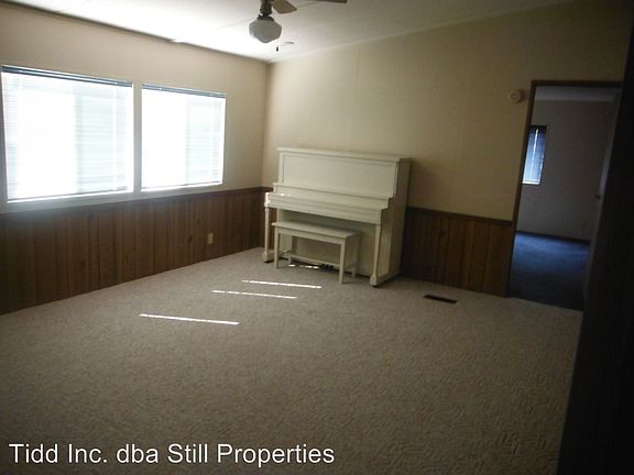 5th image of 3777 10th St SE