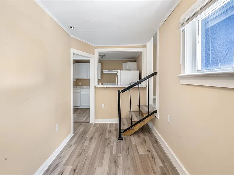 418 E Amelia Ave #G — Photo 4