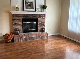 807 Plankway Dr, Belleville, IL 62221