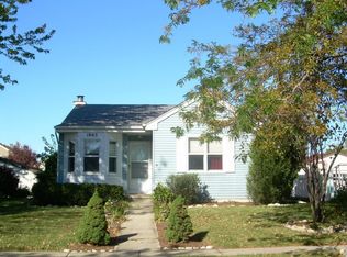 1005 Britta Ln, Geneva, IL 60134