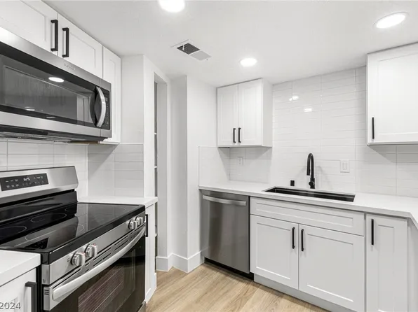 3750 Shirebrook Dr APT 54, Las Vegas, NV 89115