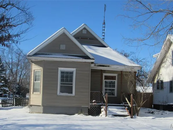 1023 S East St, Jacksonville, IL 62650