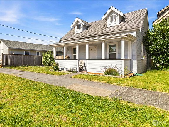 2nd image of 336 SW 3rd Avenue