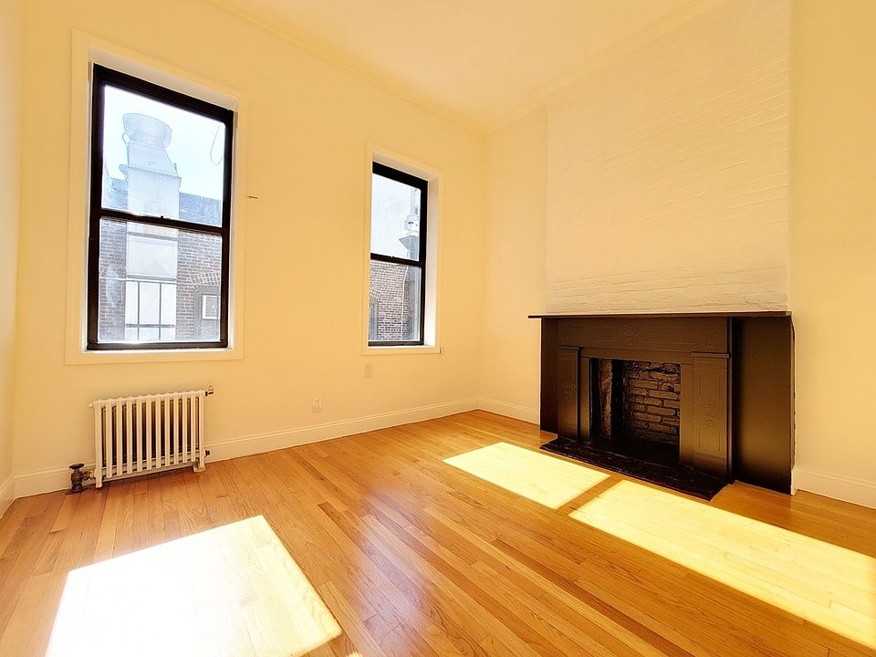 1st image of 36 E 4th St #5R