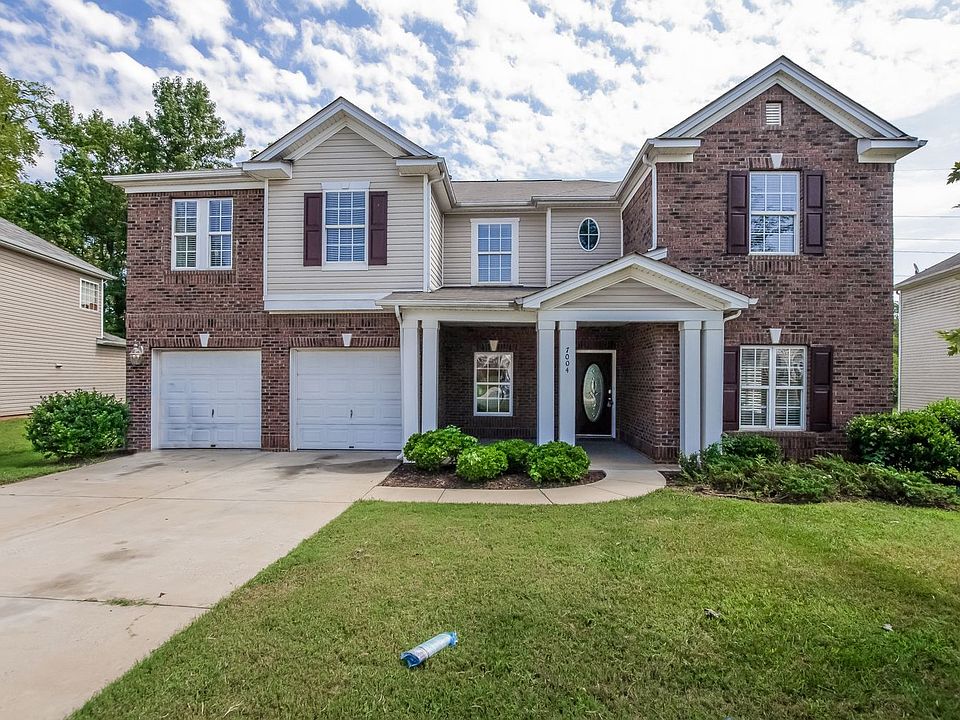 1st image of 7004 Woodbridge Valley Cres