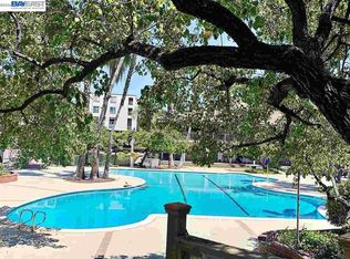 430 N Civic Dr APT 208, Walnut Creek, CA