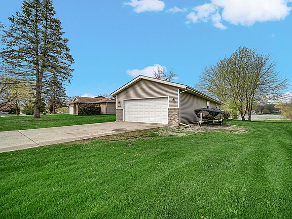 2nd image of 1559 Happy Valley Rd