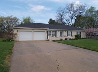901 Bruce Ln, Princeton, IL 61356