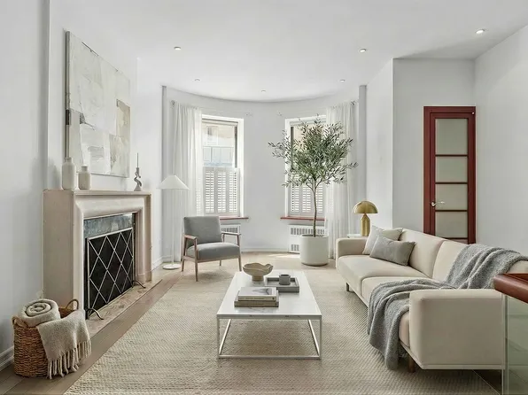 303 W 80th St APT 1A, New York, NY 10024