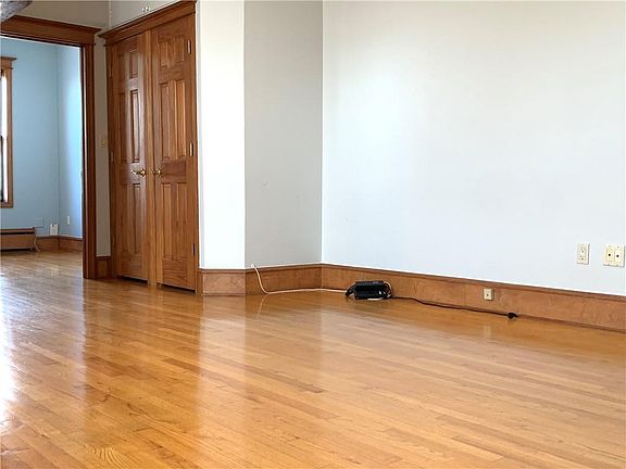 2nd image of 6922 12th Ave