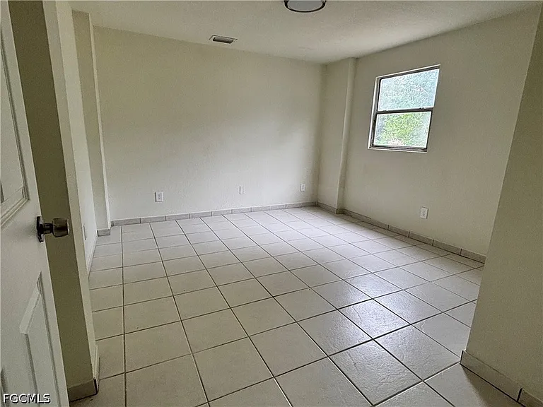 2150 Panama Ave — Photo 12