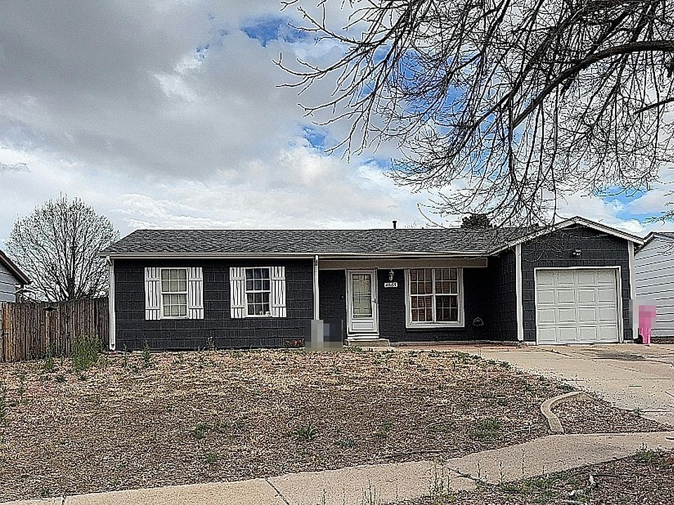 1st image of 2865 Blake Dr