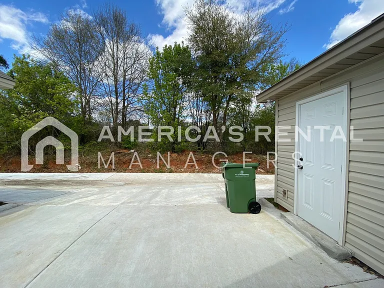 6228 Burbank Crossing Loop — Photo 33