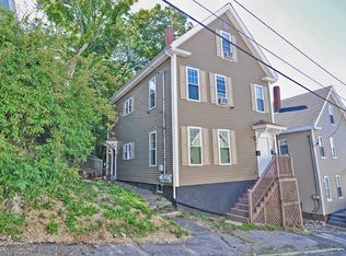 52 Arch St, Haverhill, MA 01832