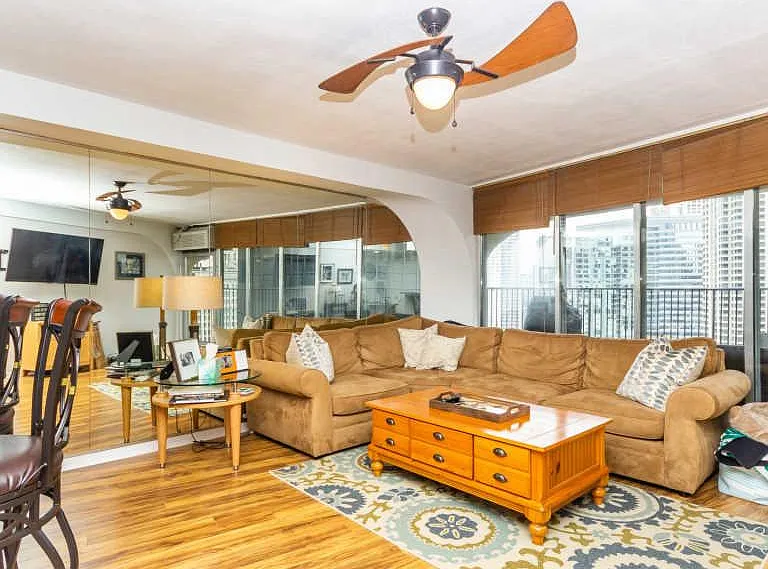 300 N State St #2830 — Photo 7