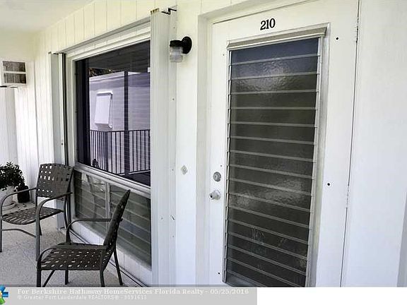 2nd image of 3215 SE 10th St APT 210