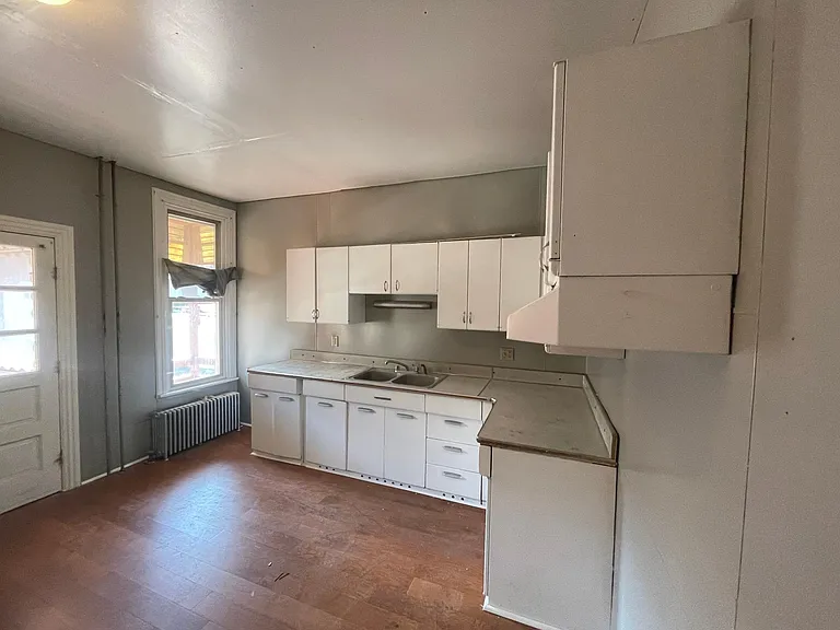 101 N George St #1 — Photo 12
