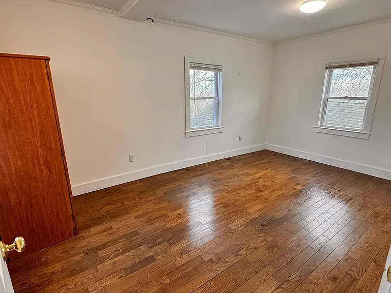 80 Pearl St #1B — Photo 3