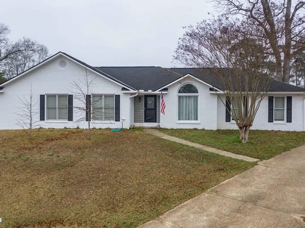 1563 Burrus Dr, Columbus, GA 31904