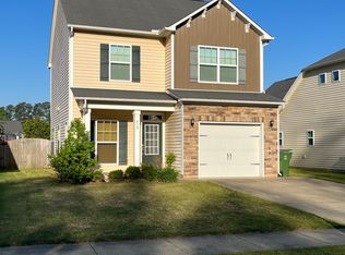 612 Hunters Ridge Dr, Fuquay Varina, NC 27526