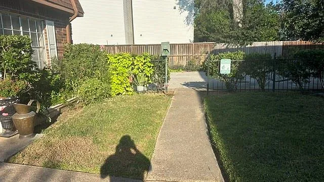 2 bed, 2.5 bath, 1224 sqft, $1,600 — Photo 2