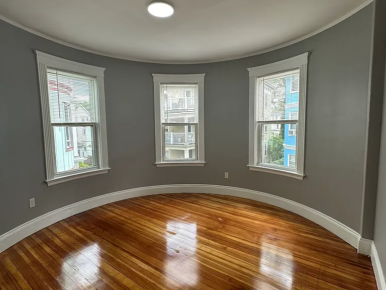 4 Sumner Sq #2 — Photo 14