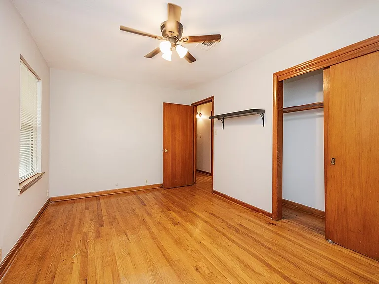 1018 W 31st St — Photo 32