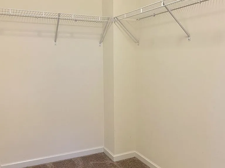 1021 Livingstone Ln — Photo 18