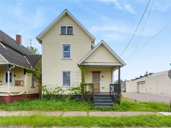 700 8th St NE, Canton, OH 44704