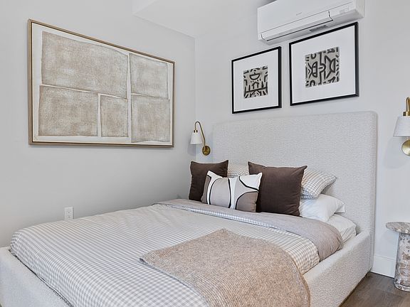 5th image of 75 Dupont St #620