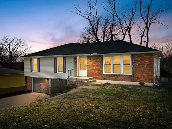 4104 N Walrond Ave, Kansas City, MO 64117