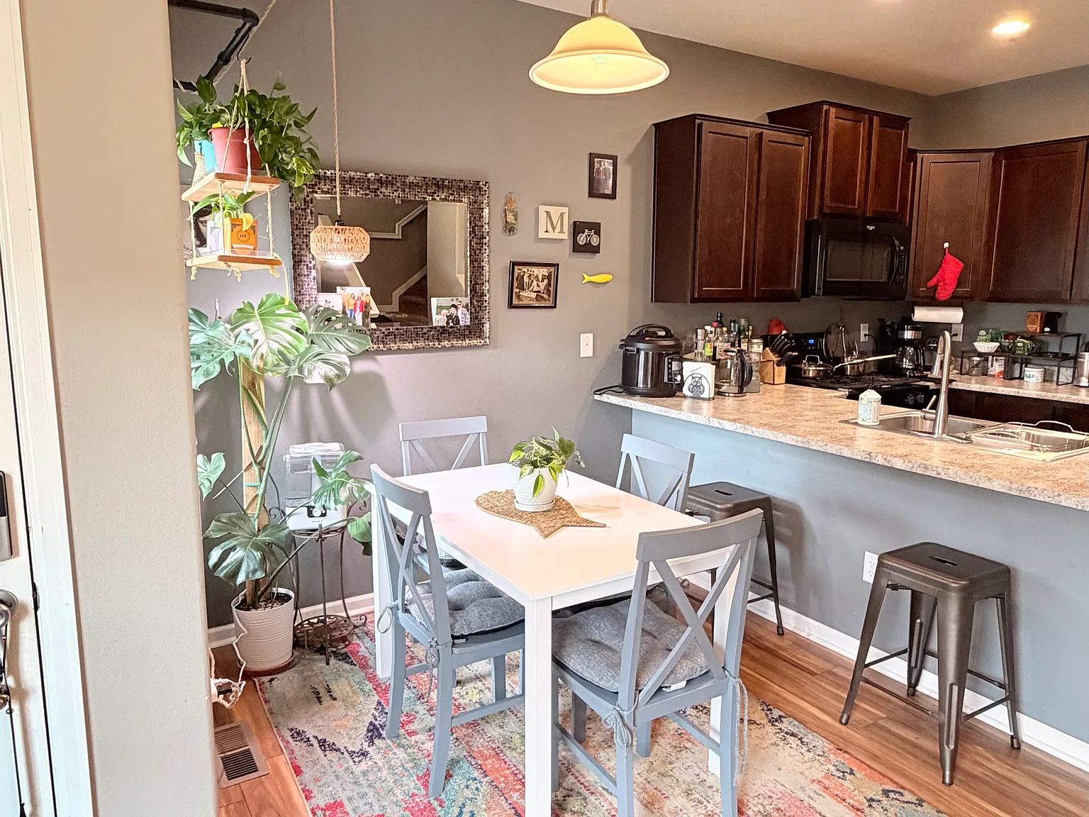 2 bed, 2.5 bath, 1385 sqft, $2,295 — Photo 3