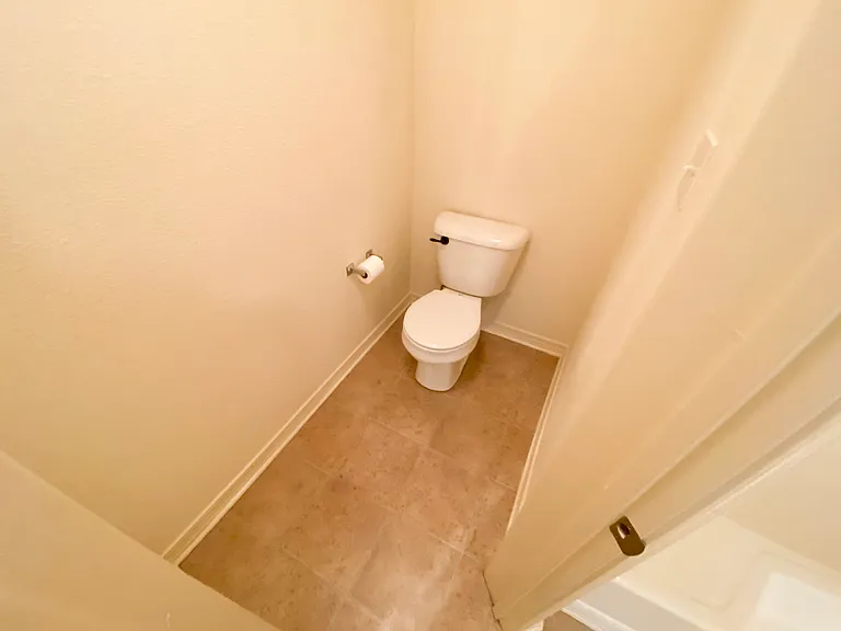11801 Balsam Ct — Photo 12