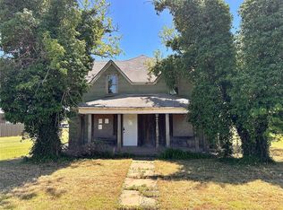 608 8th St, Bessie, OK 73622