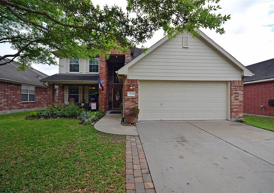 1st image of 26860 Kings Crescent Dr