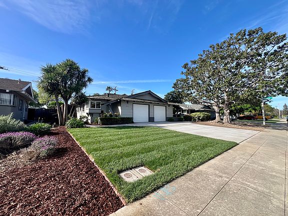 3rd image of 2060 Town And Country Ln #2060