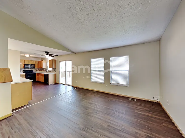 3969 Eastrise Dr — Photo 5