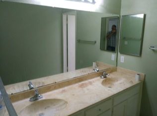 2047-49 Cambridge Ave, Cardiff, CA 92007