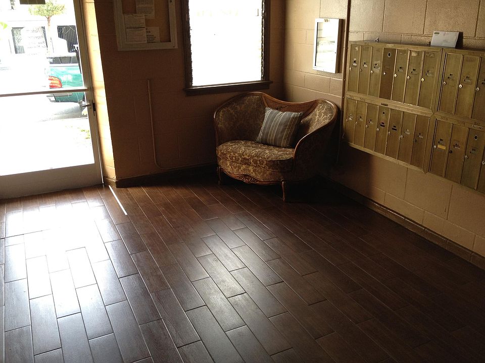 2nd image of 249 S Harvard Blvd
