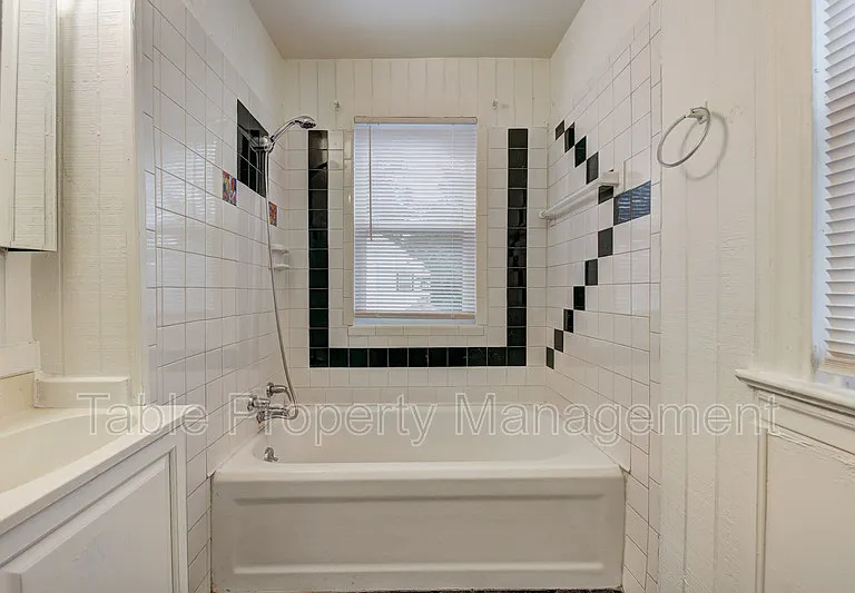 3200 NW 16th St #1/2 — Photo 25