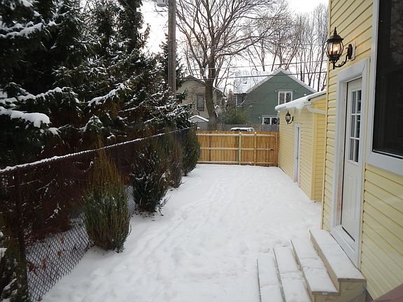 5th image of 2619 Vestry Ave