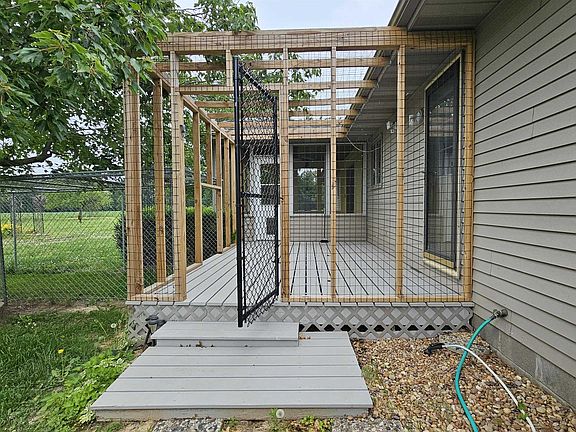 5th image of 3866 N Reed Station Rd