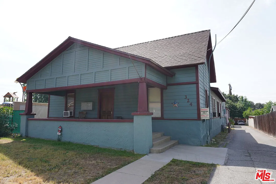 1 bed, 1.0 bath, 432 sqft, $1,750 — Photo 1