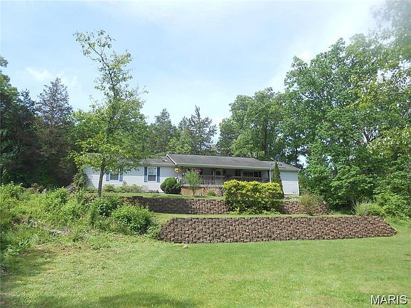2nd image of 9624 Krommer Rd