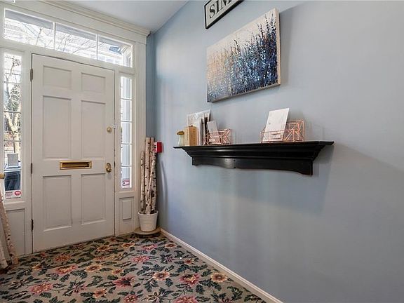 2nd image of 19-21 Pratt Ave #3
