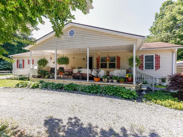 4695 Jeter Mountain Rd, Hendersonville, NC 28739